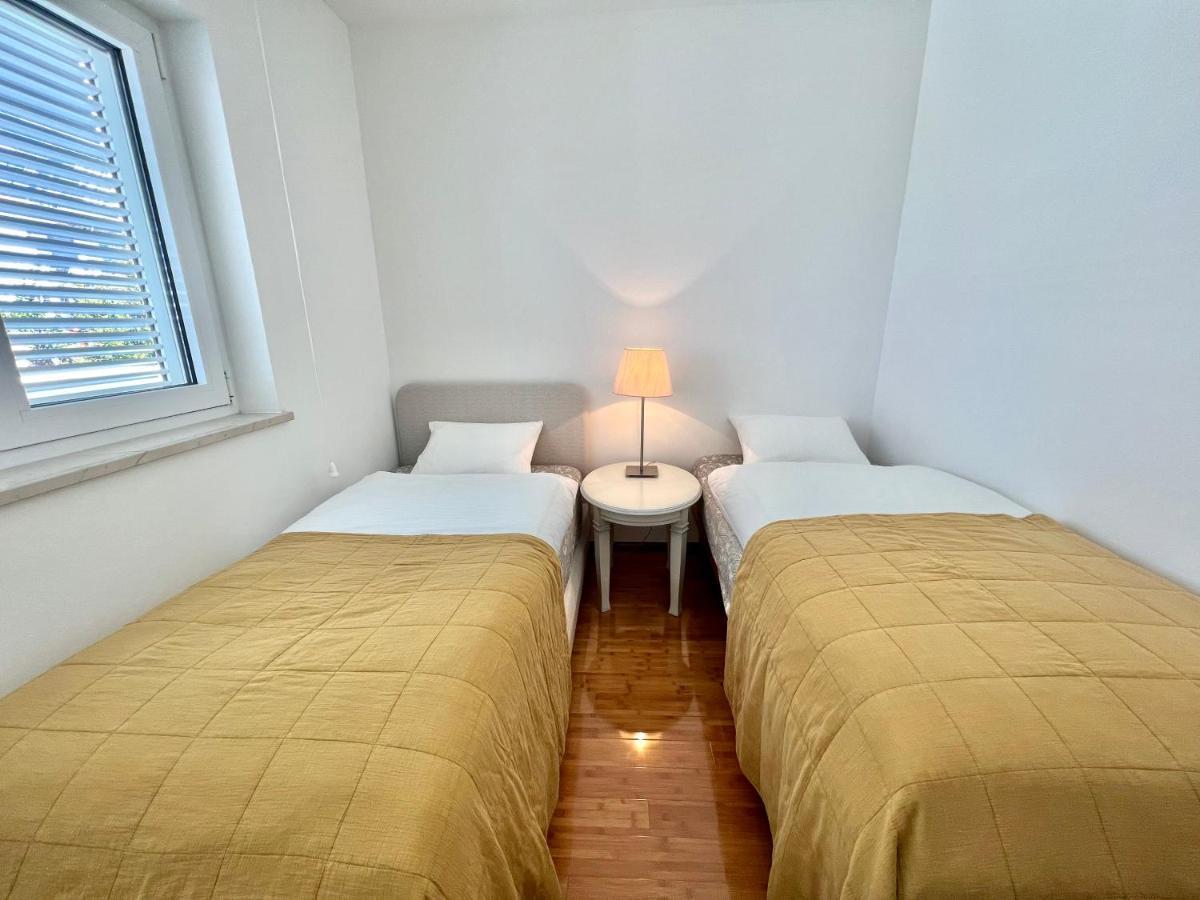 Apartment Golden View Dramalj Bagian luar foto